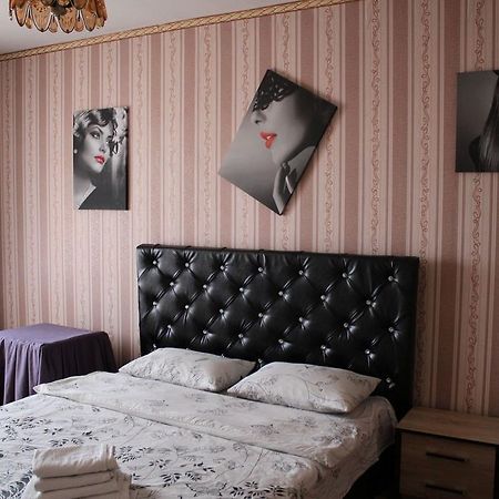 Apartment On Fastivs'Ka 2 Bila Cerkva Kültér fotó